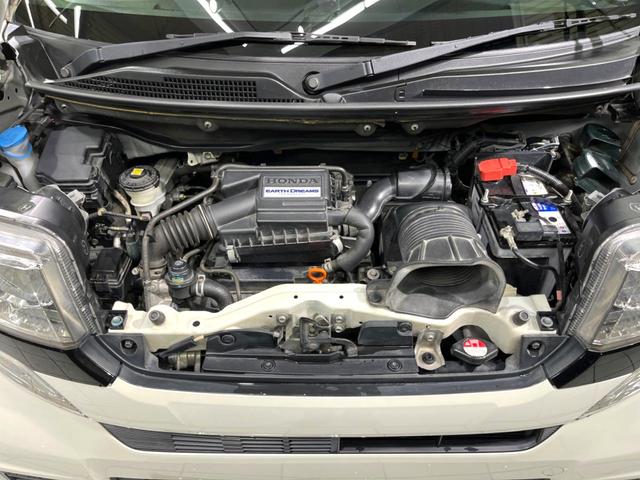 N-BOXカスタム 2トーンカラースタイル GターボSSパッケージ ナビ 両側電動 バックカメラ HIDヘッド ETC 衝突軽減 シートヒーター ハーフレザーシート オートエアコン スマートキー 電動格納ミラー(19枚目)