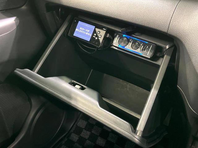 N-BOXカスタム 2トーンカラースタイル GターボSSパッケージ ナビ 両側電動 バックカメラ HIDヘッド ETC 衝突軽減 シートヒーター ハーフレザーシート オートエアコン スマートキー 電動格納ミラー(35枚目)