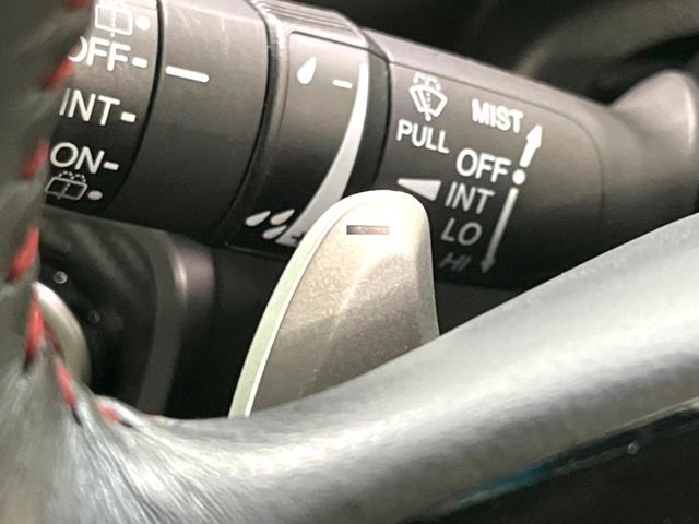 N-BOXカスタム 2トーンカラースタイル GターボSSパッケージ ナビ 両側電動 バックカメラ HIDヘッド ETC 衝突軽減 シートヒーター ハーフレザーシート オートエアコン スマートキー 電動格納ミラー(48枚目)