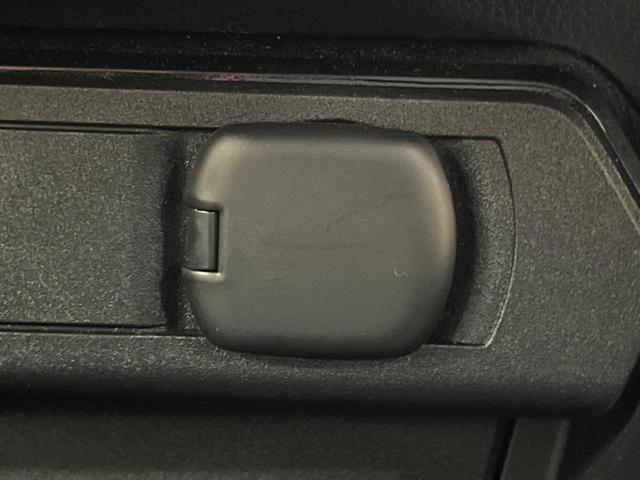 プリウス X 純正8インチDA バックカメラ セーフティセンス ブラインドスポットモニター レーダークルーズ ドラレコ ETC AC100V LEDヘッド 急速充電 スマートキー(56枚目)