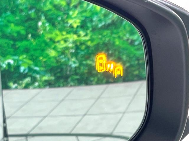 カローラクロス ハイブリッド Z 現行 ガラスルーフ 純正10インチDA 全周囲カメラ シートベンチレーション パワーシート パワーバックドア 電子パーキング ドラレコ ETC 前席シートヒーター(6枚目)