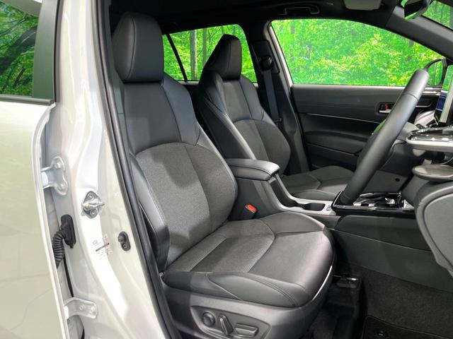 カローラクロス ハイブリッド Z 現行 ガラスルーフ 純正10インチDA 全周囲カメラ シートベンチレーション パワーシート パワーバックドア 電子パーキング ドラレコ ETC 前席シートヒーター(9枚目)