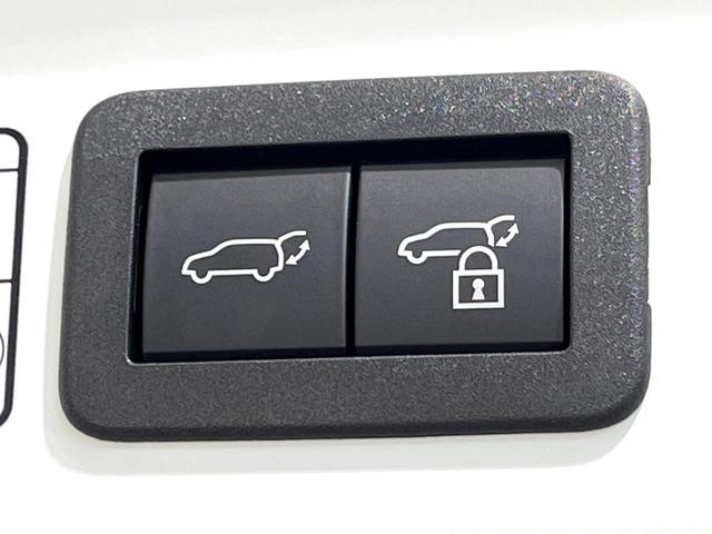 カローラクロス ハイブリッド Z 現行 ガラスルーフ 純正10インチDA 全周囲カメラ シートベンチレーション パワーシート パワーバックドア 電子パーキング ドラレコ ETC 前席シートヒーター(33枚目)