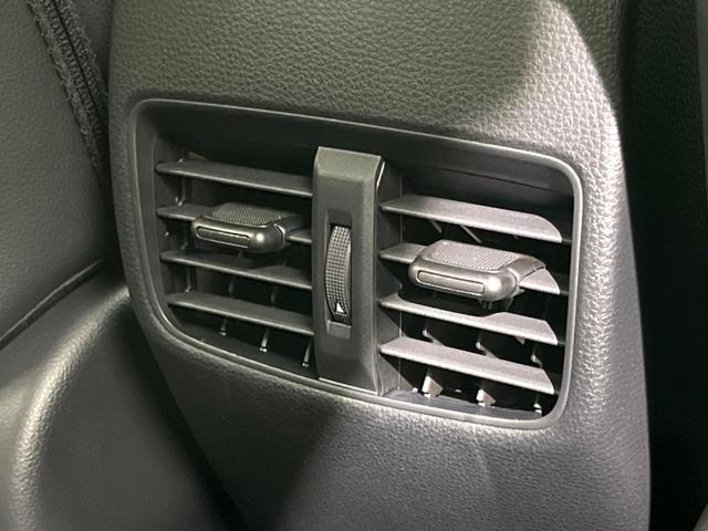 カローラクロス ハイブリッド Z 現行 ガラスルーフ 純正10インチDA 全周囲カメラ シートベンチレーション パワーシート パワーバックドア 電子パーキング ドラレコ ETC 前席シートヒーター(36枚目)