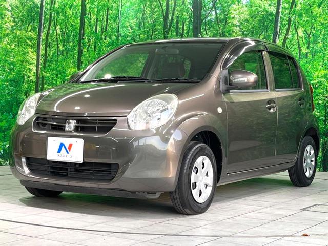 パッソ Ｘ　クツロギ　純正ナビ　ＥＴＣ　スマートキー　ベンチシート　電動格納ミラー　禁煙車　Ｂｌｕｅｔｏｏｔｈ　ヘッドライトレベライザー（17枚目）