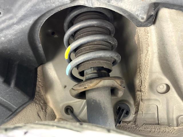 パッソ Ｘ　クツロギ　純正ナビ　ＥＴＣ　スマートキー　ベンチシート　電動格納ミラー　禁煙車　Ｂｌｕｅｔｏｏｔｈ　ヘッドライトレベライザー（20枚目）