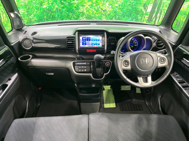 Ｎ－ＢＯＸカスタム Ｇ　ターボＳＳパッケージ　純正ナビ　両側電動　バックカメラ　衝突軽減　ドラレコ　ターボ　クルーズコントロール　ＨＩＤヘッド　スマートキー　純正１５インチアルミホイール　オートエアコン　電動格納ミラー（2枚目）