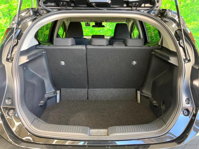 アクア Ｚ　純正１０インチナビ　全周囲カメラ　ＢＳＭ　衝突軽減　ＥＴＣ　ドラレコ　ＡＣ１００Ｖ電源　レーダークルーズ　ＬＥＤヘッド　スマートキー（36枚目）