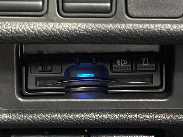 エクストレイル オーテック　ｉパッケージ　後期　純正９インチナビ　全周囲カメラ　プロパイロット　デジタルインナーミラー　シートヒーター　パワーバックドア　電子パーキング　衝突軽減　ＥＴＣ　ドラレコ　ＬＥＤヘッド　スマートキー（8枚目）