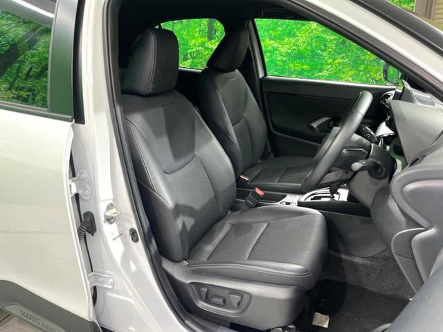 ヤリスクロス Ｚ　純正８インチＤＡ　全周囲カメラ　ＢＳＭ　ＥＴＣ　ドラレコ　ハーフレザーシート　ＬＥＤヘッド　パワーシート　衝突軽減　レーダークルーズ　シートヒーター　純正１８インチアルミホイール（9枚目）