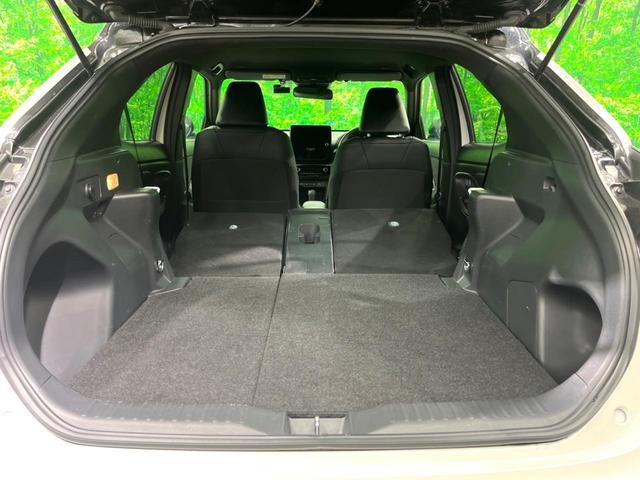 ヤリスクロス Ｚ　純正８インチＤＡ　全周囲カメラ　ＢＳＭ　ＥＴＣ　ドラレコ　ハーフレザーシート　ＬＥＤヘッド　パワーシート　衝突軽減　レーダークルーズ　シートヒーター　純正１８インチアルミホイール（11枚目）