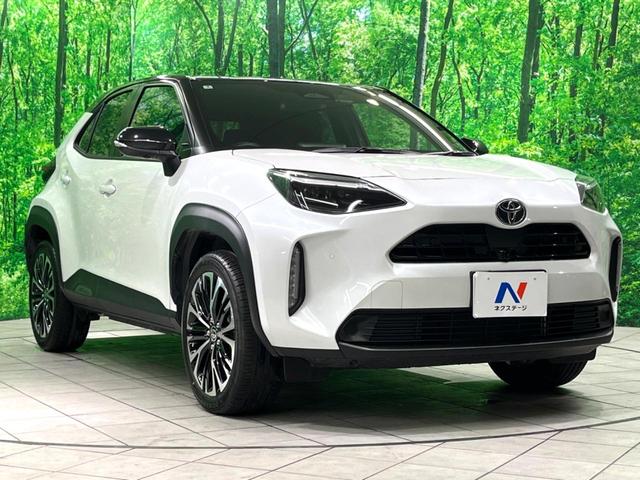 ヤリスクロス Ｚ　純正８インチＤＡ　全周囲カメラ　ＢＳＭ　ＥＴＣ　ドラレコ　ハーフレザーシート　ＬＥＤヘッド　パワーシート　衝突軽減　レーダークルーズ　シートヒーター　純正１８インチアルミホイール（17枚目）