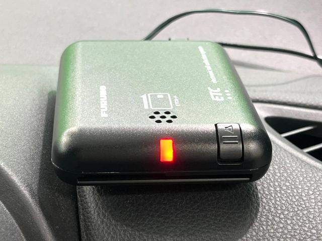 ヤリスクロス ハイブリッドZ 純正8インチDA 全周囲カメラ BSM ETC ハーフレザーシート 衝突軽減 前席シートヒーター LEDヘッド ステアリングヒーター 純正18インチアルミホイール(8枚目)