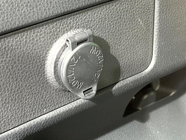 ヤリスクロス ハイブリッドZ 純正8インチDA 全周囲カメラ BSM ETC ハーフレザーシート 衝突軽減 前席シートヒーター LEDヘッド ステアリングヒーター 純正18インチアルミホイール(32枚目)