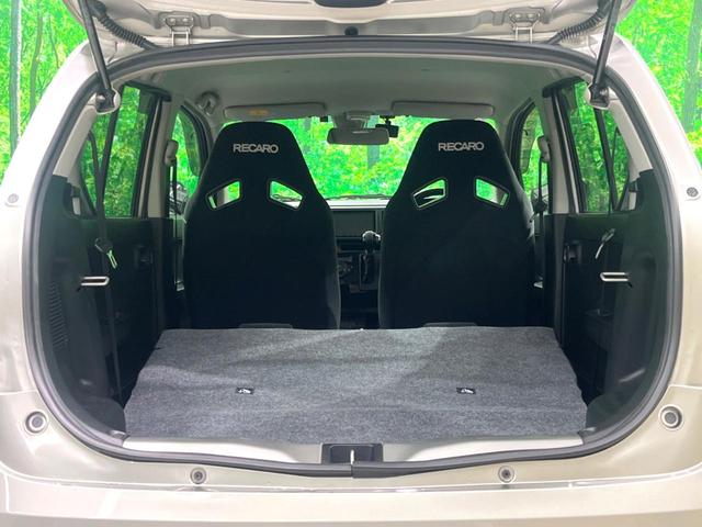 アルトワークス ベースグレード　純正ナビ　バックカメラ　レカロシート　衝突軽減　ＥＴＣ　ＨＩＤヘッド　ドラレコ　ハーフレザーシート　オートエアコン　オートライト　スマートキー　電動格納ミラー　純正１５インチアルミ　禁煙車（11枚目）