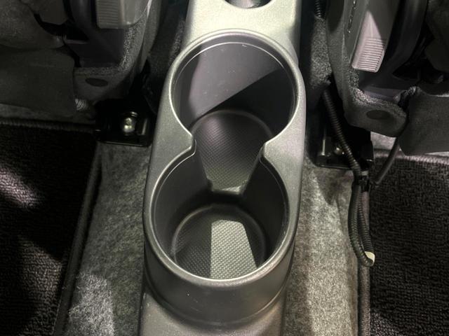 アルトワークス ベースグレード　純正ナビ　バックカメラ　レカロシート　衝突軽減　ＥＴＣ　ＨＩＤヘッド　ドラレコ　ハーフレザーシート　オートエアコン　オートライト　スマートキー　電動格納ミラー　純正１５インチアルミ　禁煙車（36枚目）