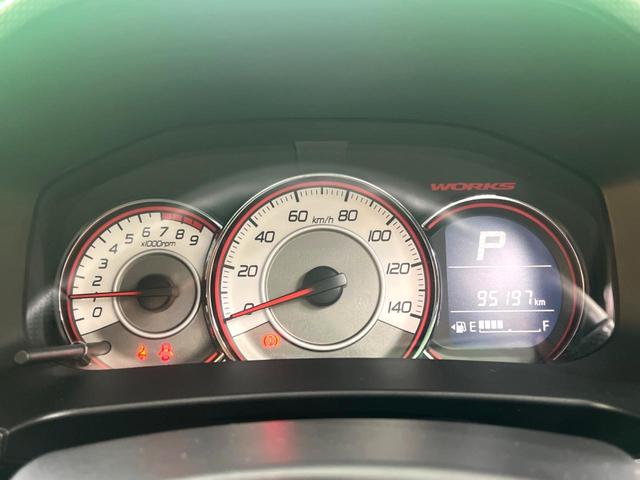 アルトワークス ベースグレード　純正ナビ　バックカメラ　レカロシート　衝突軽減　ＥＴＣ　ＨＩＤヘッド　ドラレコ　ハーフレザーシート　オートエアコン　オートライト　スマートキー　電動格納ミラー　純正１５インチアルミ　禁煙車（42枚目）