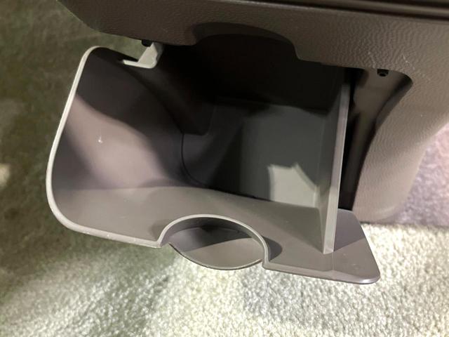 アルトラパンショコラ Ｇ　インチナビ　スマートキー　ＨＩＤヘッド　オートライト　アイドリングストップ　純正１４インチアルミホイール　電動格納ミラー　エアコン（38枚目）