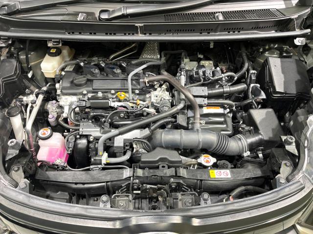 シエンタ ハイブリッドＺ　７人　モデリスタエアロ　純正１０インチナビ　後席モニター　両側電動　全周囲カメラ　フルセグ　ＥＴＣ２．０　レーダークルーズ　衝突軽減　ＬＥＤヘッド　シートヒーター　レーンアシスト　コーナーセンサー（19枚目）