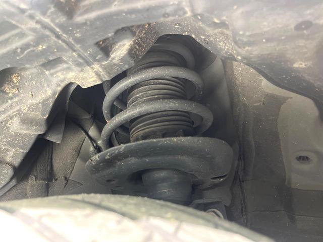 シエンタ ハイブリッドＺ　７人　モデリスタエアロ　純正１０インチナビ　後席モニター　両側電動　全周囲カメラ　フルセグ　ＥＴＣ２．０　レーダークルーズ　衝突軽減　ＬＥＤヘッド　シートヒーター　レーンアシスト　コーナーセンサー（20枚目）