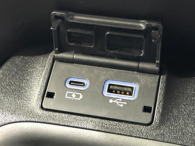 シエンタ ハイブリッドＺ　７人　モデリスタエアロ　純正１０インチナビ　後席モニター　両側電動　全周囲カメラ　フルセグ　ＥＴＣ２．０　レーダークルーズ　衝突軽減　ＬＥＤヘッド　シートヒーター　レーンアシスト　コーナーセンサー（40枚目）