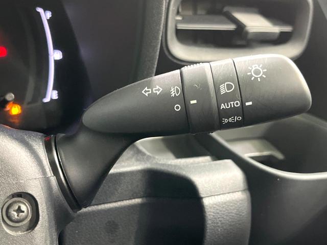 シエンタ ハイブリッドＺ　７人　モデリスタエアロ　純正１０インチナビ　後席モニター　両側電動　全周囲カメラ　フルセグ　ＥＴＣ２．０　レーダークルーズ　衝突軽減　ＬＥＤヘッド　シートヒーター　レーンアシスト　コーナーセンサー（50枚目）