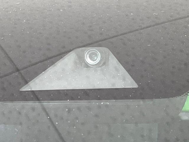 ノート ｅ－パワー　メダリスト　純正ナビ　全周囲カメラ　衝突軽減　デジタルミラー　フルセグ　ＥＴＣ　ドラレコ　ＬＥＤヘッド　ハーフレザーシート　Ｂｌｕｅｔｏｏｔｈ　オートエアコン　スマートキー（6枚目）