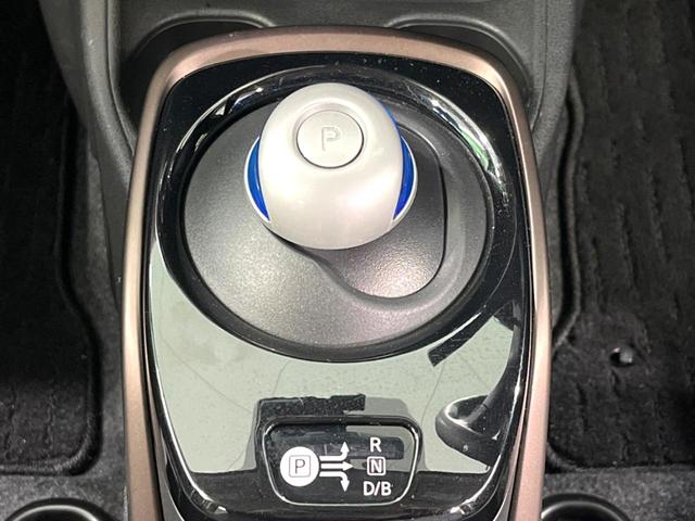 ノート ｅ－パワー　メダリスト　純正ナビ　全周囲カメラ　衝突軽減　デジタルミラー　フルセグ　ＥＴＣ　ドラレコ　ＬＥＤヘッド　ハーフレザーシート　Ｂｌｕｅｔｏｏｔｈ　オートエアコン　スマートキー（29枚目）