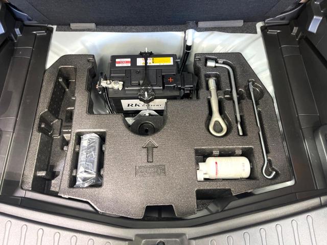 ノート ｅ－パワー　メダリスト　純正ナビ　全周囲カメラ　衝突軽減　デジタルミラー　フルセグ　ＥＴＣ　ドラレコ　ＬＥＤヘッド　ハーフレザーシート　Ｂｌｕｅｔｏｏｔｈ　オートエアコン　スマートキー（39枚目）