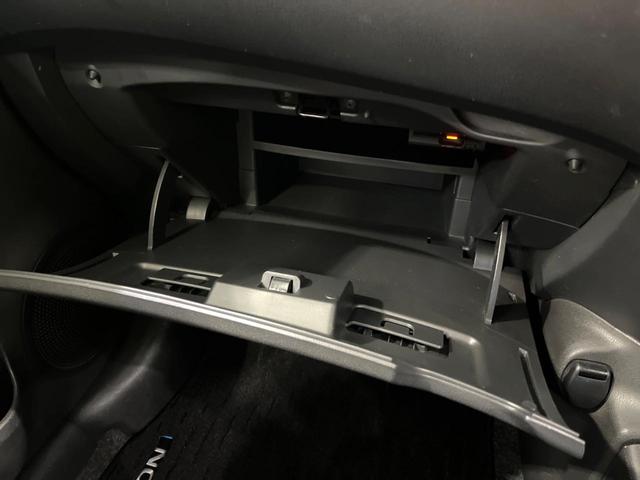 ノート ｅ－パワー　メダリスト　純正ナビ　全周囲カメラ　衝突軽減　デジタルミラー　フルセグ　ＥＴＣ　ドラレコ　ＬＥＤヘッド　ハーフレザーシート　Ｂｌｕｅｔｏｏｔｈ　オートエアコン　スマートキー（46枚目）