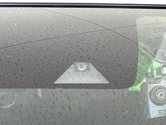 ノート ｅ－パワー　Ｘ　純正ナビ　全周囲カメラ　衝突軽減　レーダークルーズ　デジタルインナーミラー　ＬＥＤヘッド　フルセグ　ドラレコ　ＥＴＣ　Ｂｌｕｅｔｏｏｔｈ　オートエアコン　スマートキー　電動格納（5枚目）