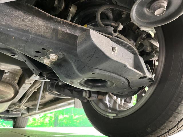 アルファード ２．５Ｓ　Ｃパッケージ　サンルーフ　３眼ＬＥＤ　純正９インチＤＡ　後席モニター　衝突軽減　デジタルインナーミラー　バックカメラ　ＢＳＭ　両側電動　レーダークルーズ　ステアリングヒーター　パワーバックドア　レザーシート（26枚目）