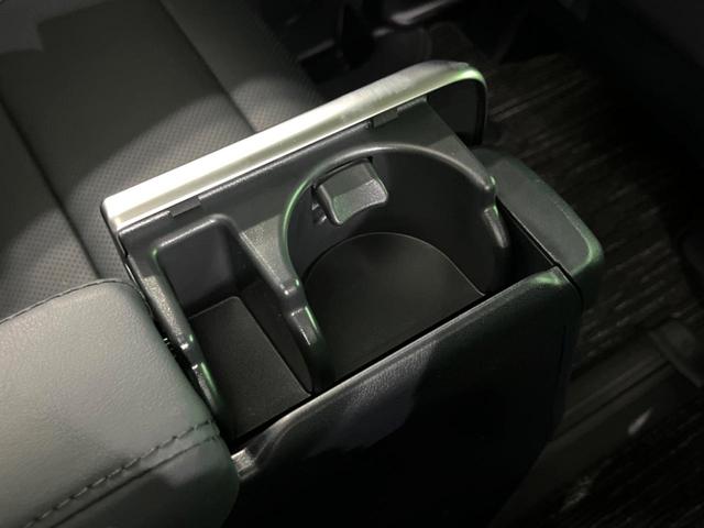 アルファード ２．５Ｓ　Ｃパッケージ　サンルーフ　３眼ＬＥＤ　純正９インチＤＡ　後席モニター　衝突軽減　デジタルインナーミラー　バックカメラ　ＢＳＭ　両側電動　レーダークルーズ　ステアリングヒーター　パワーバックドア　レザーシート（39枚目）