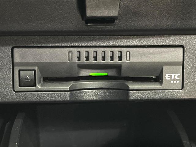 アルファード ２．５Ｓ　Ｃパッケージ　サンルーフ　３眼ＬＥＤ　純正９インチＤＡ　後席モニター　衝突軽減　デジタルインナーミラー　バックカメラ　ＢＳＭ　両側電動　レーダークルーズ　ステアリングヒーター　パワーバックドア　レザーシート（61枚目）