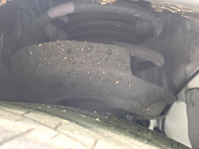 プリウス Ｘ　モデリスタエアロ　モデリスタ１９インチアルミホイール　純正８インチＤＡ　バックカメラ　ＢＳＭ　クリアランスソナー　衝突軽減　レーダークルーズ　ＡＣ１００Ｖ　ＥＴＣ２．０　ドラレコ　スマートキー（20枚目）