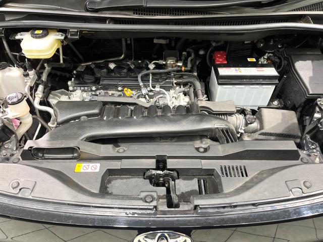 ヴォクシー S-Z 純正10インチナビ フルセグ 3眼LED バックカメラ 両側電動 ハーフレザーシート シートヒーター Bluetooth 衝突軽減 レーダークルーズ スマートキー(19枚目)