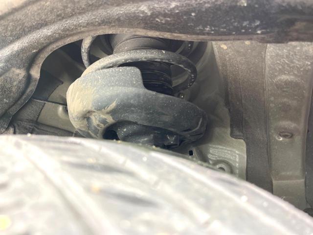 ヴォクシー S-Z 純正10インチナビ フルセグ 3眼LED バックカメラ 両側電動 ハーフレザーシート シートヒーター Bluetooth 衝突軽減 レーダークルーズ スマートキー(20枚目)