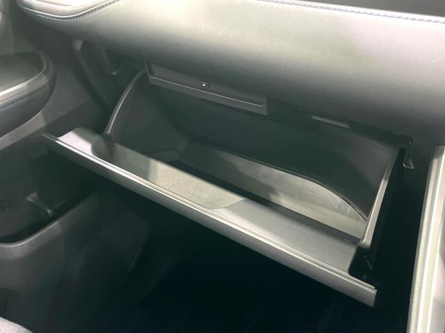 ヴォクシー S-Z 純正10インチナビ フルセグ 3眼LED バックカメラ 両側電動 ハーフレザーシート シートヒーター Bluetooth 衝突軽減 レーダークルーズ スマートキー(64枚目)