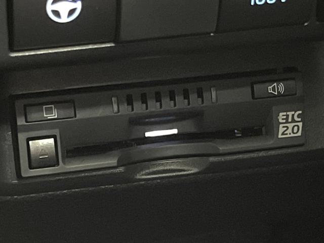 アクア GRスポーツ 純正10.5インチDA GR専用フロントキャリパー 全周囲カメラ BSM ハーフレザーシート 衝突軽減 レーダークルーズ LEDヘッド ETC ドラレコ 前席シートヒーター ステアリングヒーター(8枚目)