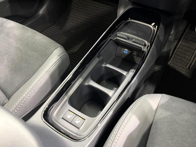 アクア GRスポーツ 純正10.5インチDA GR専用フロントキャリパー 全周囲カメラ BSM ハーフレザーシート 衝突軽減 レーダークルーズ LEDヘッド ETC ドラレコ 前席シートヒーター ステアリングヒーター(42枚目)