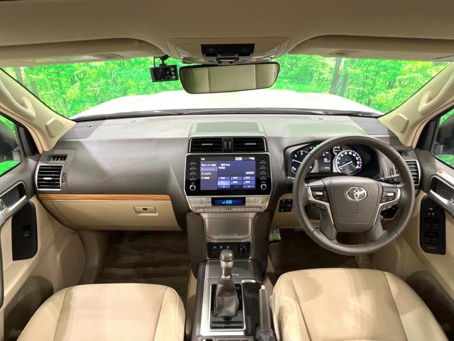 ランドクルーザープラド TX Lパッケージ マットブラックエディション ディーゼル サンルーフ メーカー9インチナビ 全周囲カメラ 7人 ベージュ革シート BSM ブラックルーフレール シートベンチレーション パワーシート レーダークルーズ ETC スマートキー(2枚目)