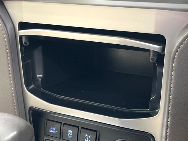 ランドクルーザープラド TX Lパッケージ マットブラックエディション ディーゼル サンルーフ メーカー9インチナビ 全周囲カメラ 7人 ベージュ革シート BSM ブラックルーフレール シートベンチレーション パワーシート レーダークルーズ ETC スマートキー(40枚目)