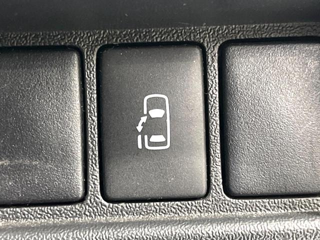 ハイエースワゴン ＧＬ　モデリスタエアロ　１０人　純正７インチナビ　後席モニター　　バックカメラ　電動スライド　ＥＴＣ　ＬＥＤヘッド　スマートキー　１５インチアルミホイール　オートエアコン（6枚目）