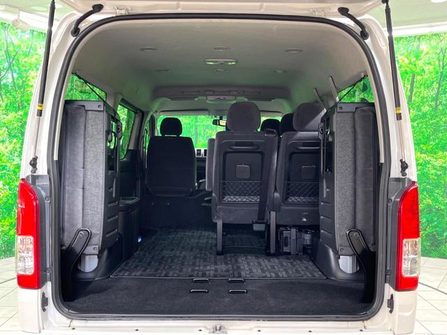 ハイエースワゴン ＧＬ　モデリスタエアロ　１０人　純正７インチナビ　後席モニター　　バックカメラ　電動スライド　ＥＴＣ　ＬＥＤヘッド　スマートキー　１５インチアルミホイール　オートエアコン（11枚目）