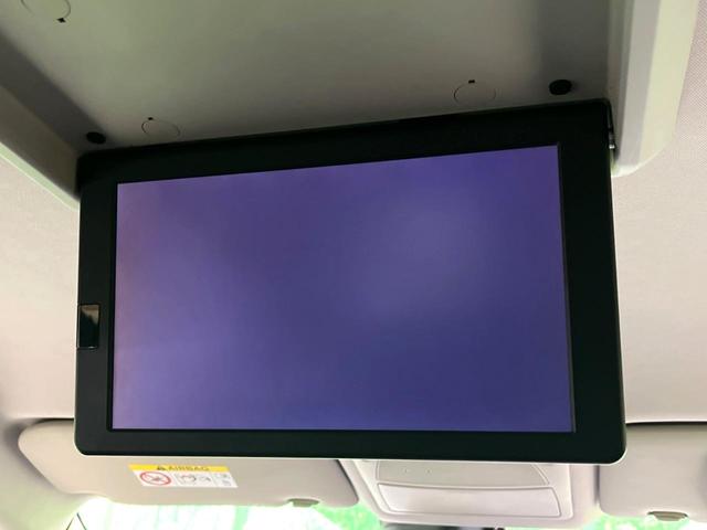 エクストレイル ２０Ｘ　エマージェンシーブレーキパッケージ　４ＷＤ　７人乗り　純正ナビ　後席モニター　バックカメラ　衝突軽減　レザー調シート　コーナーセンサー　スマートキー　ＬＥＤヘッド　ビルトインＥＴＣ　純正１７インチアルミ　オートライト（5枚目）