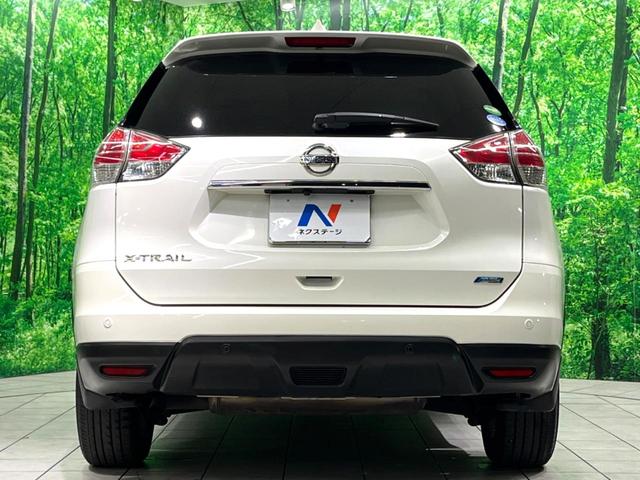 エクストレイル ２０Ｘ　エマージェンシーブレーキパッケージ　４ＷＤ　７人乗り　純正ナビ　後席モニター　バックカメラ　衝突軽減　レザー調シート　コーナーセンサー　スマートキー　ＬＥＤヘッド　ビルトインＥＴＣ　純正１７インチアルミ　オートライト（16枚目）