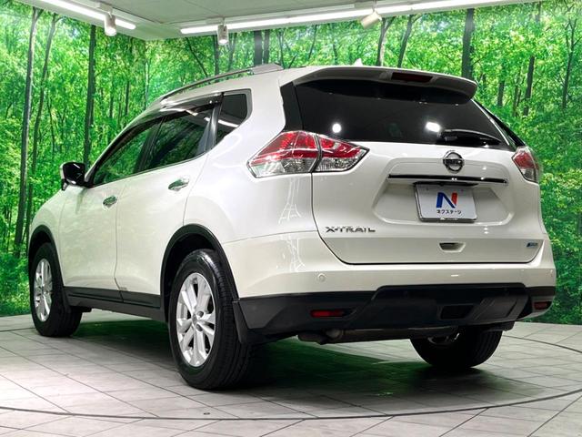 エクストレイル ２０Ｘ　エマージェンシーブレーキパッケージ　４ＷＤ　７人乗り　純正ナビ　後席モニター　バックカメラ　衝突軽減　レザー調シート　コーナーセンサー　スマートキー　ＬＥＤヘッド　ビルトインＥＴＣ　純正１７インチアルミ　オートライト（18枚目）