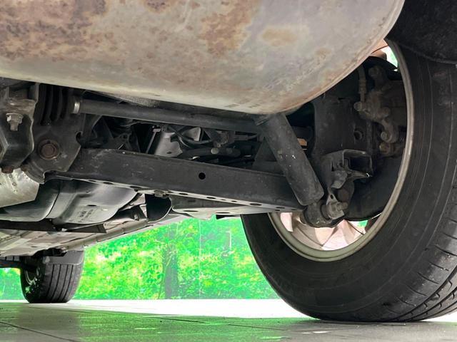 エクストレイル ２０Ｘ　エマージェンシーブレーキパッケージ　４ＷＤ　７人乗り　純正ナビ　後席モニター　バックカメラ　衝突軽減　レザー調シート　コーナーセンサー　スマートキー　ＬＥＤヘッド　ビルトインＥＴＣ　純正１７インチアルミ　オートライト（23枚目）