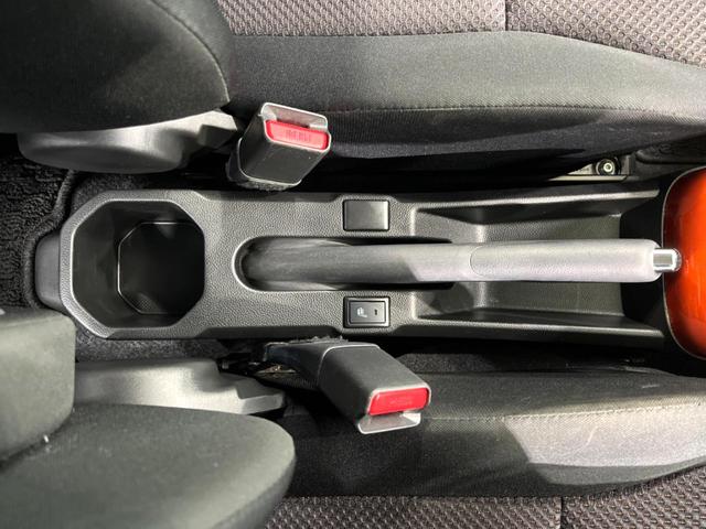 イグニス ハイブリッドＭＸ　純正ナビ　フルセグ　シートヒーター　ＥＴＣ　純正１６インチＡＷ　オートエアコン　スマートキー　電動格納ミラー　アイドリングストップ　パワーウィンドウ（40枚目）