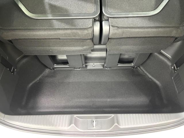 ステップワゴン ｅ：ＨＥＶスパーダ　登録済未使用車　両側電動ドア　ＢＳＭ　衝突軽減　電動リアゲート　シートヒーター　ハーフレザーシート　コーナーセンサー　スマートキー　ＬＥＤヘッド　純正１６インチアルミ　車線逸脱警報　オートライト（27枚目）